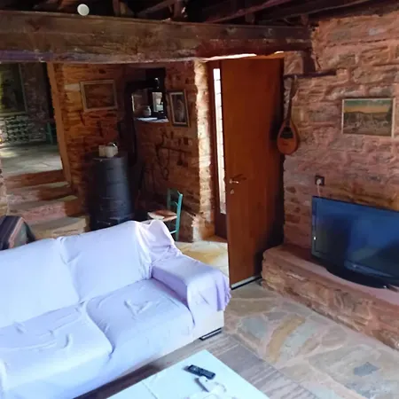 Traditional Stone House In Pelion Rodias