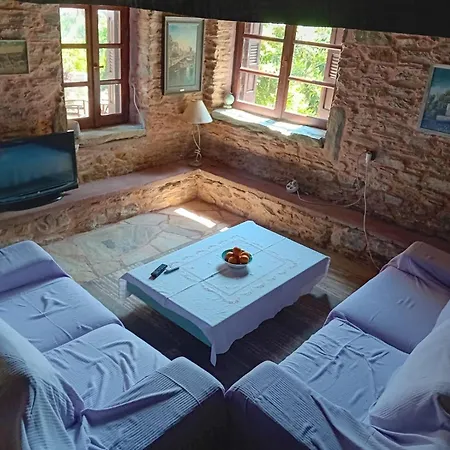 Traditional Stone House In Pelion 度假居